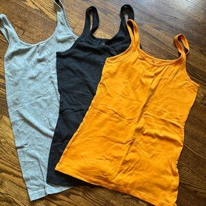 3 EUC Old Navy Stretch Tank Tops Woman’s Large Grey Orange